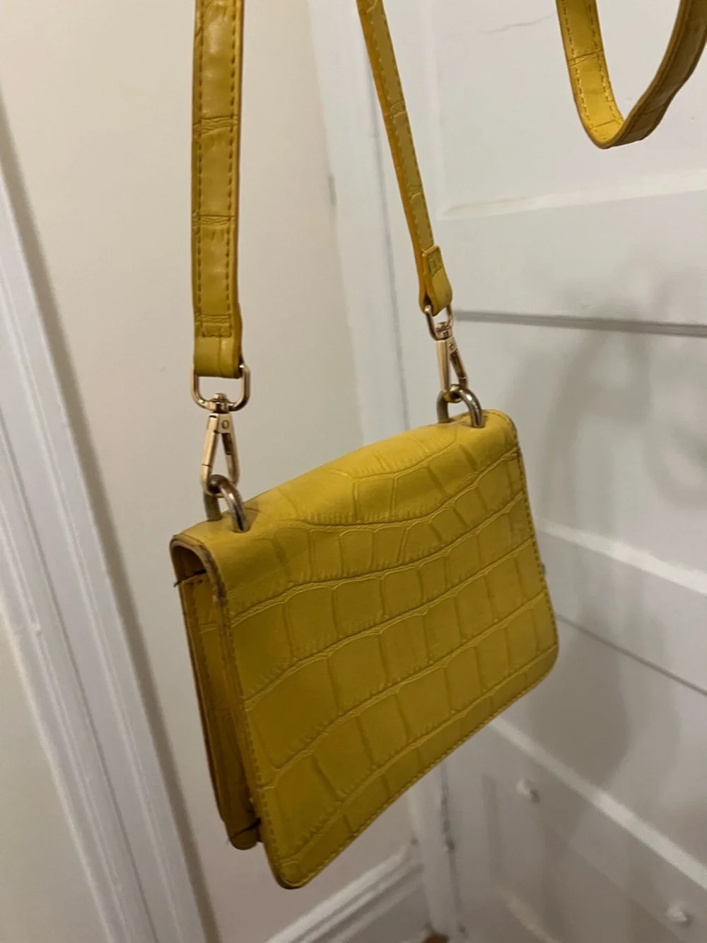 Stunning ASOS Yellow Croc-Embossed Crossbody Bag